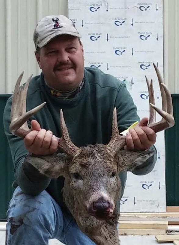 Bow Hunting - Whitetail Xtreme LLC - Iowa Whitetail Bucks